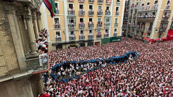 Sanferminetan tasa turistikoa ordainarazteko proposamena egin du Zurekin Nafarroa taldeak