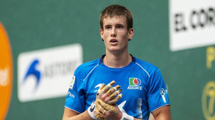 Jon Mariezkurrena  debutean garaile Artolarekin