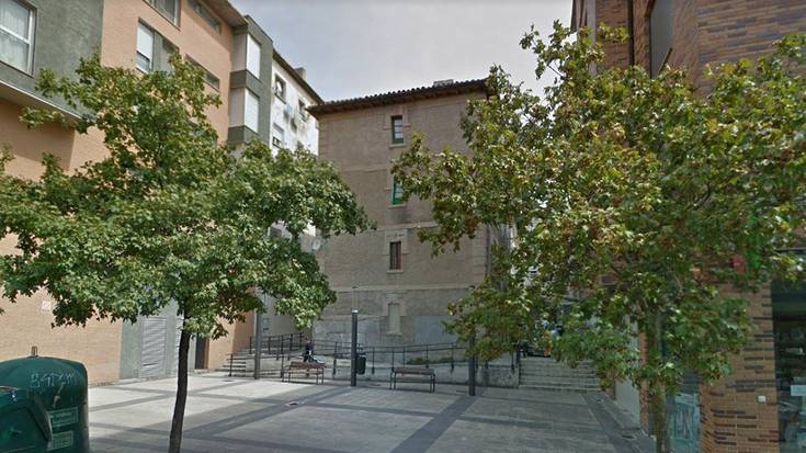 Oskoz Taldeko eraikin bat eraitsiko du udalak, plaza bat sortu eta ingurua bezpizteko