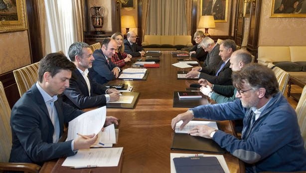 Eztabaida Sozialerako Kontseiluak eskumena izanen du enplegu plana negoziatzeko