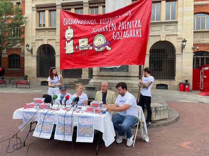 Sanferminetan ‘elkarren zaintza gozagarri’, sexu-osasuna eta prebentzioa sustatzeko kanpaina