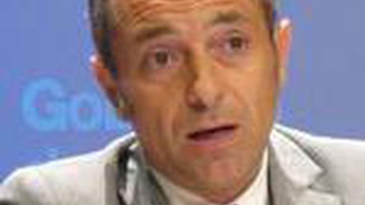 Sanchez de Muniain: "Ez diogu nahierara emanen lizentzia Euskalerria Irratiari"