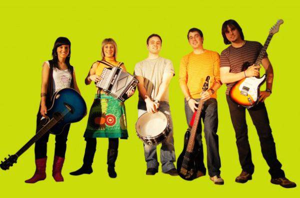 Oinez Txokoan musikaz blai