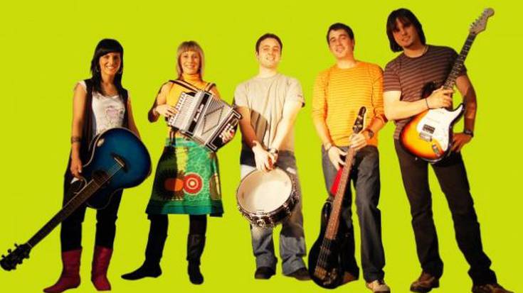 Oinez Txokoan musikaz blai