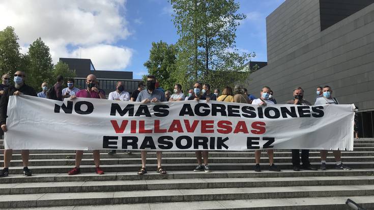 Musukoen erabilera tentsioa eta erasoak eragiten ari da garraio publikoan