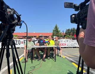 Eskirozko BSHko langileak azken bileraren atarian