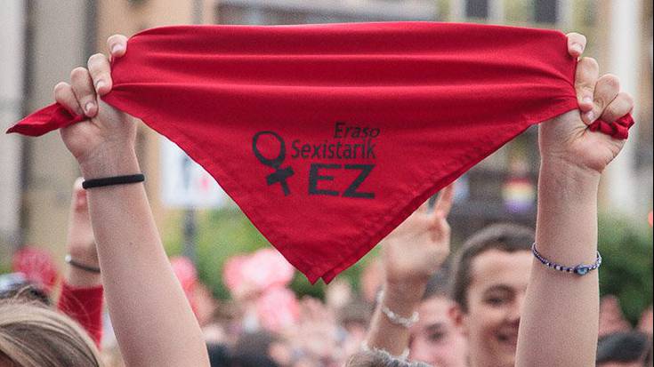 Beste bortxaketa bat salatu du 17 urteko neska batek