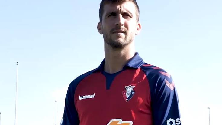 Jantzi berriak aurkeztu ditu Osasunak