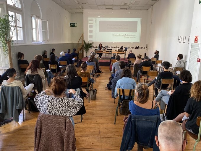Udako Euskal Unibertsitatea Iruñean da, ikastaro guztiak mukuru beteak