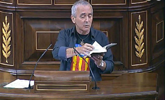 Sabino Cuadra kanporatu dute Espainiako kongresuko hizlarien tribunatik