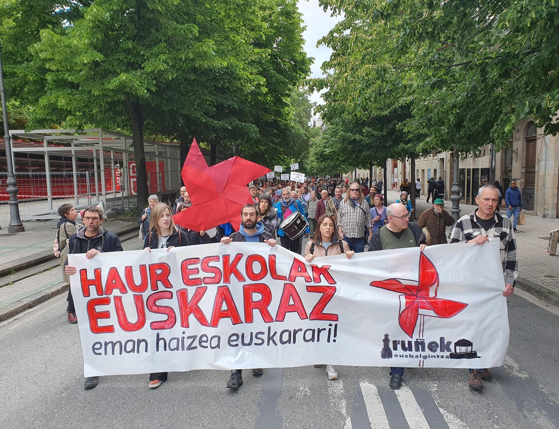 Amaia Razkin: "Lehentasuna eman diezaiola Iruñeko Udalak haur eskolak euskaraz eskaintzeari"