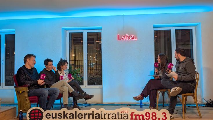 'Nor naizen baneki': zuzeneko solasaldia