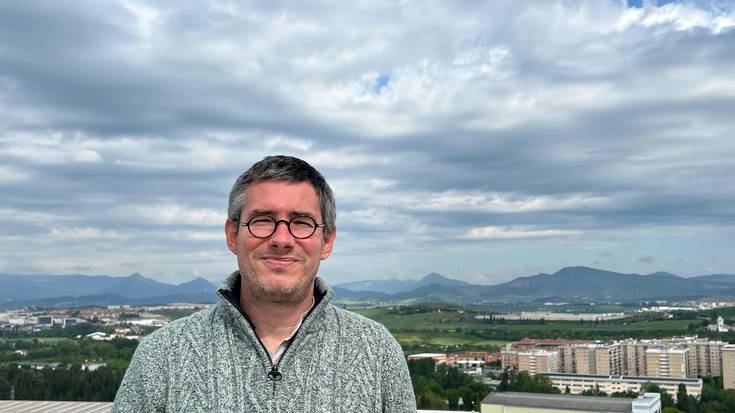 Pello Gutierrez: "Hutsuneei buruzko pelikula da 'Erreplika', denok ditugu eta ikasi behar dugu hauek betetzen"