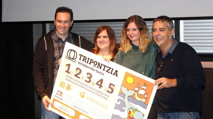 'Tripontzia Urteberriko Saria' aurkeztu dute Gure Esku Dagok eta Kontseiluak