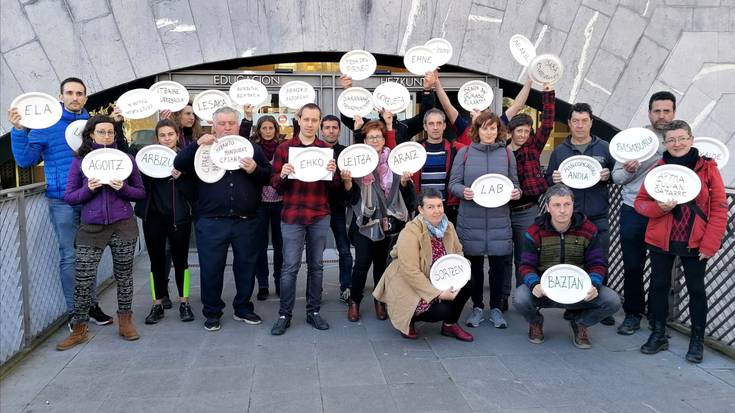 Tokiko eta sasoiko elikagaiak eskoletako jantokien oinarri izan daitezela eskatu dute hainbat eragilek