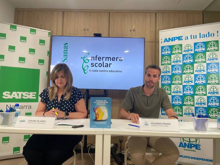 Ikastetxe publikoetan erizain bat egon dadin nahi dute ANPEk eta SATSEk