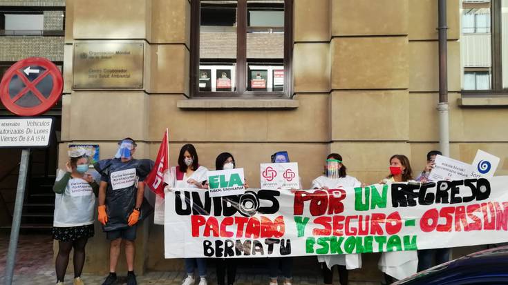 Kontingentzia plana negoziatzeko eskatu dio hezkuntza komunitateak gobernuari