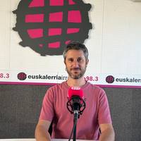 Beñat Iturrioz: “Enarak taldeari buruzko dokumentala da, baina maila sakonago batean aita-seme erlazio bat dago”