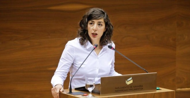 Laura Perez kanporatuta, gainerako kritikoei eskua luzatu diete ofizialistek