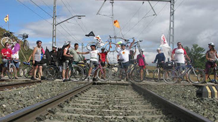 AHTaren kontrako hiru helegite aurkeztu ditu udalak