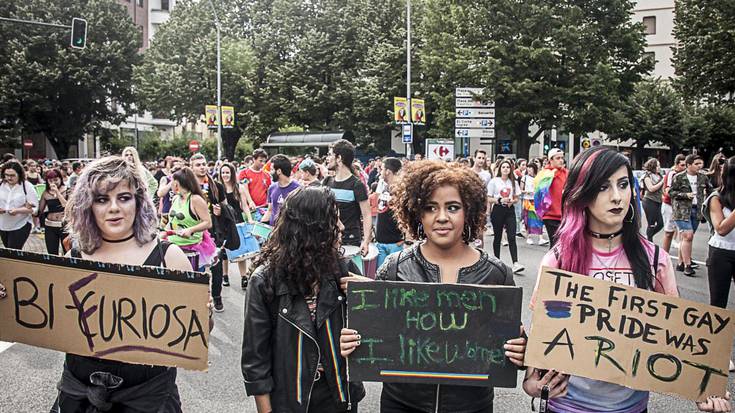 Genero-ekitateari eta LGTBI arloko politikei buruzko osoko bilkura eginen du ostiralean Parlamentuak