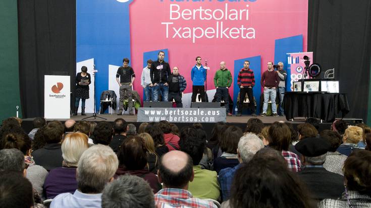 Gaur abiatuko da Iruñean 2017ko Nafarroako Bertsolari Txapelketa 