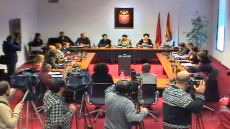 "Babesgabe sentitzen gara injustizia honen aurrean", esan dute Altsasuko gazteen gurasoek legebiltzarrean