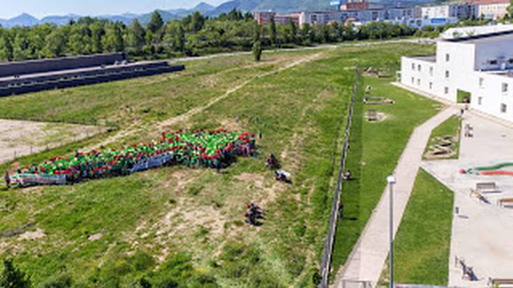 Iruñeko Udalak lur sail bat utziko dio Nafar Gobernuari Buztintxuriko ikastetxea zabaltzeko