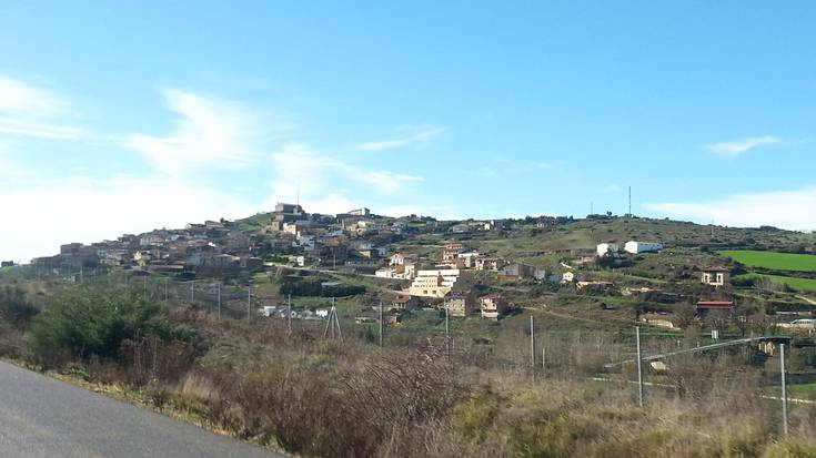 Puik, Obanosek eta Biurrunek zonalde mistoan sartzeko eskaera egin dute