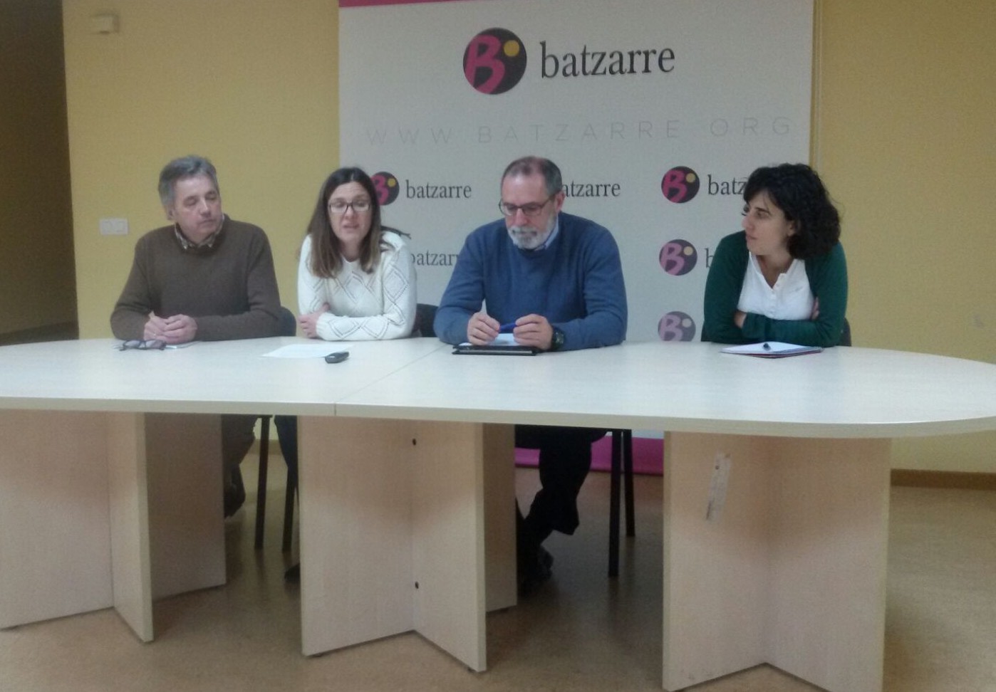 Batzarre Ahal Dugu-rekin eta Ezker Batuarekin aurkeztuko da A10eko hauteskundeetara