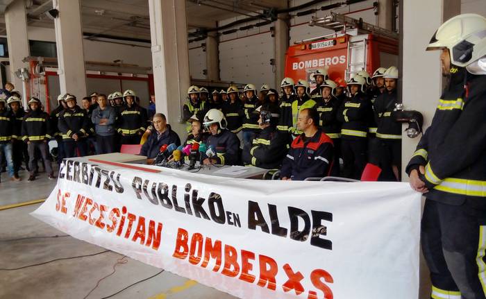 Suhiltzaileak behar dira parkerik ez ixteko