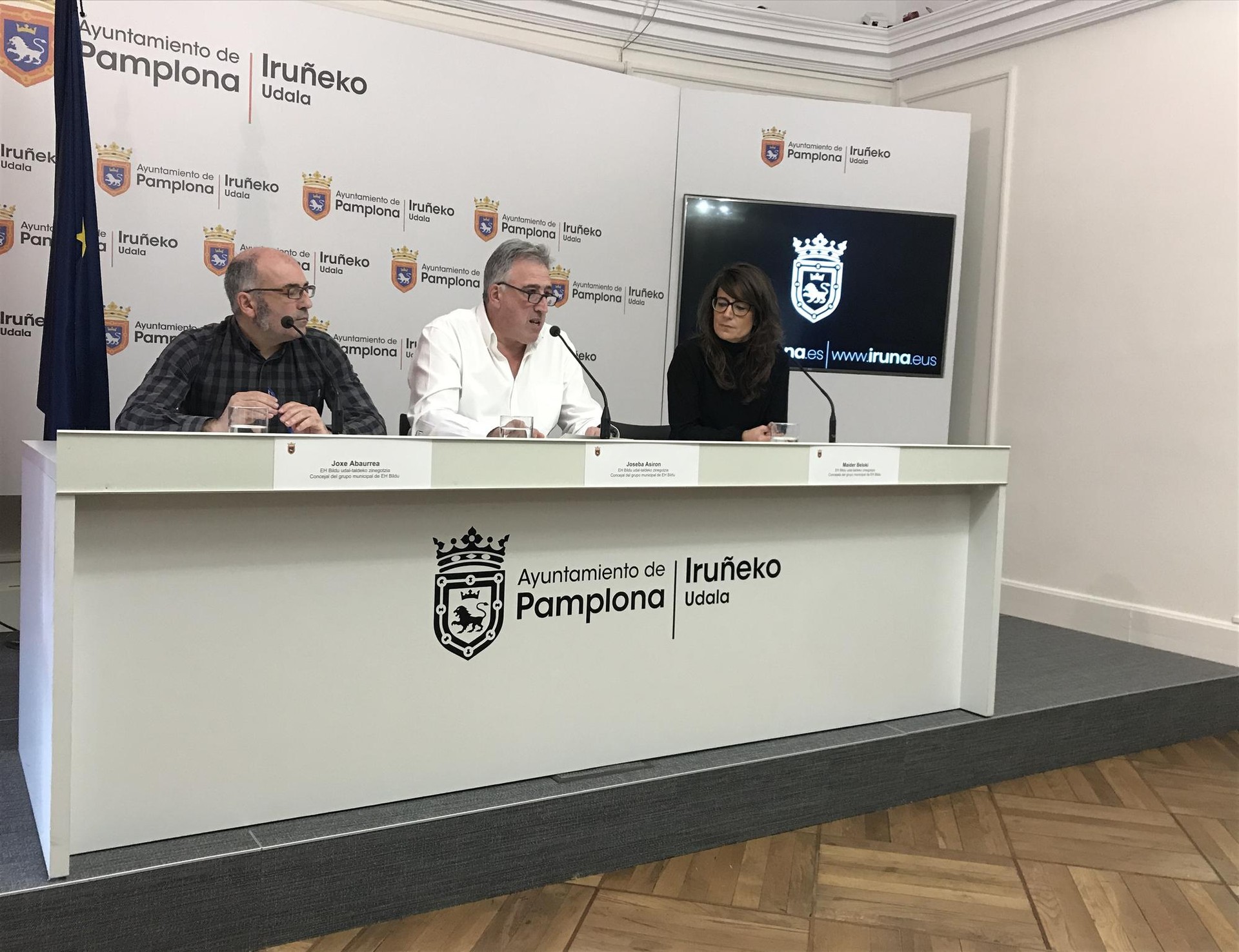 Joseba Asiron: “Eremu urdina Iruñea osora zabaltzea Maiaren enegarren ke gortina da”