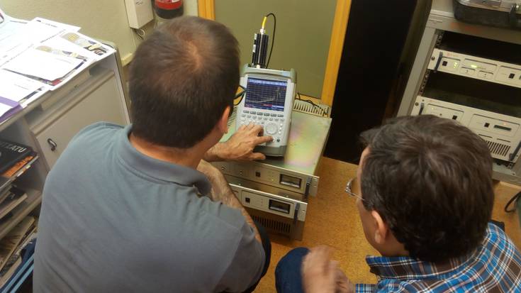 Dialean dantzan: FM 98.3ra salto egiten ari gara