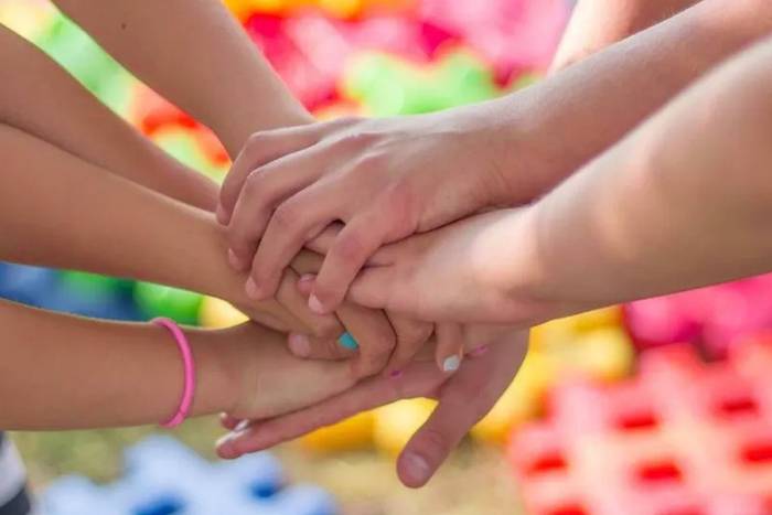 Heziketa emozionala ikasle gehiagorengana iritsiko da heldu den ikasturtetik aurrera