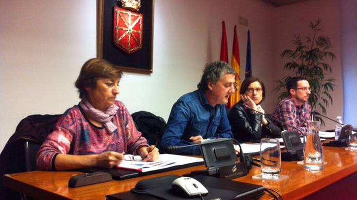 Hezkuntzako sindikatuen gehiengoak LEParekin aurrera segitzeko eskatu dio Gobernuari