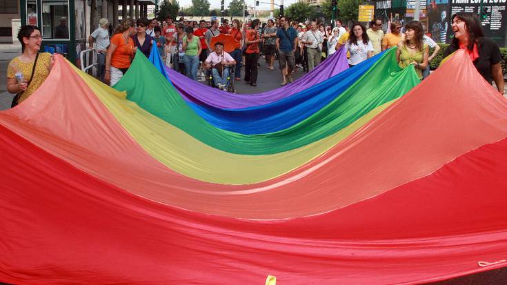 Udalak egitaua prest, Sexu Aniztasunaren Nazioarteko Egunaren karietara: hitzaldiak, musika, bertsolariak eta zinema-emanaldi bat