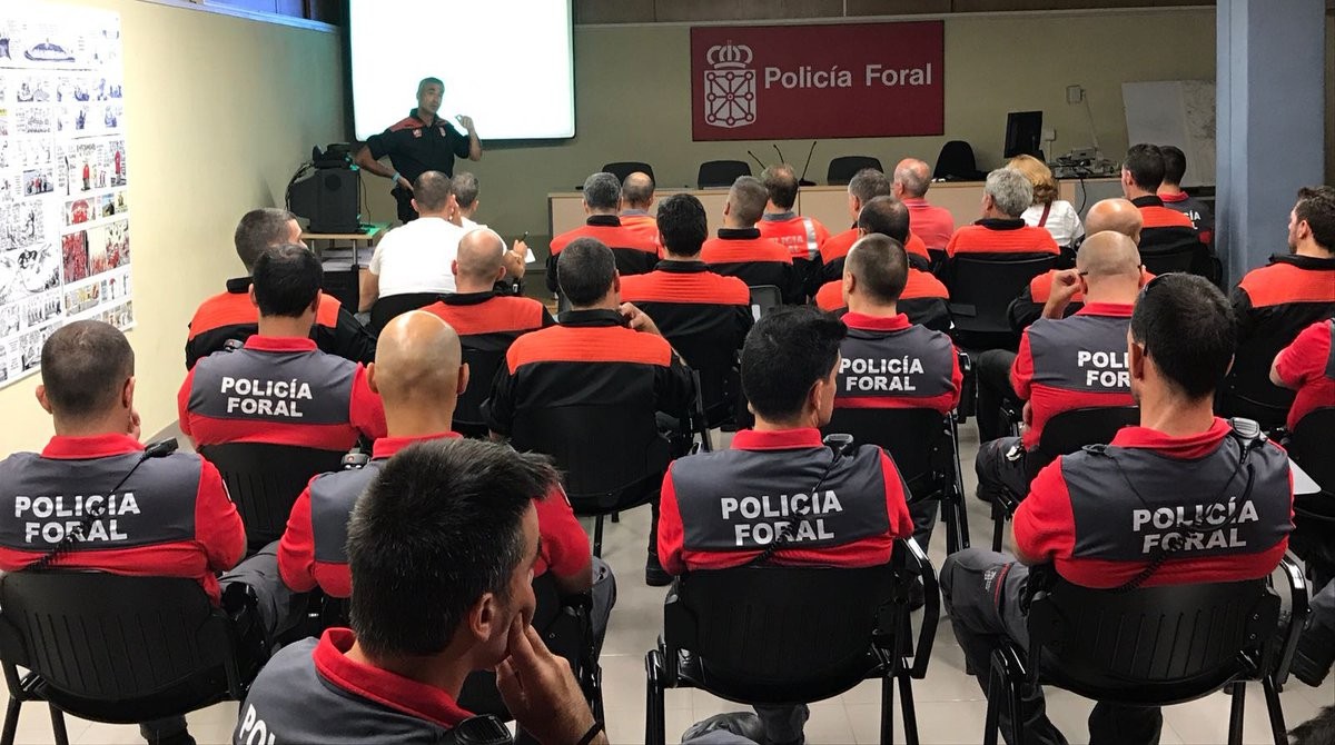 Polizien Legea atzera bota edo ez erabakiko dute hilaren 19ko bilkuran