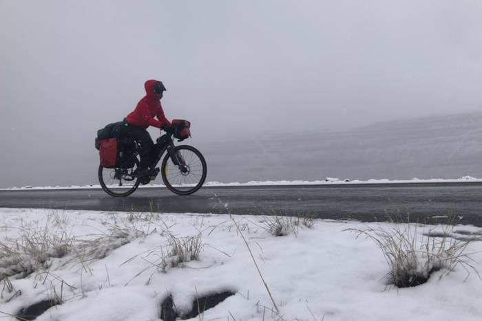 Mendian emakumeekin: 'Westfjords, Islandia bizikletan'