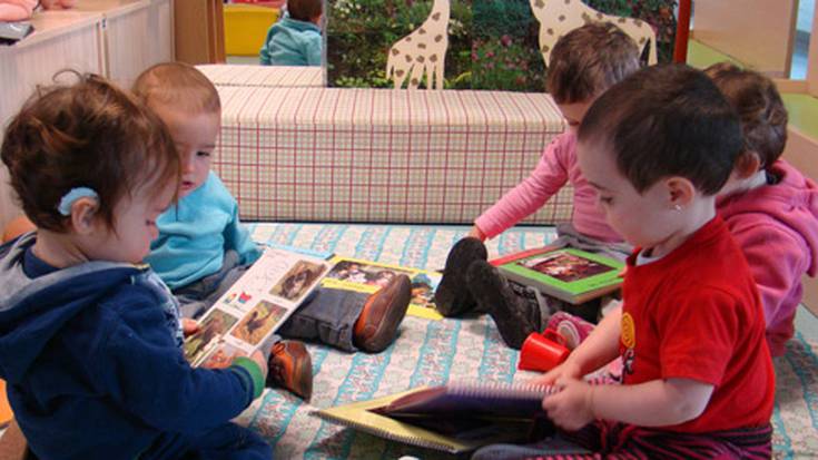 Euskarazko udal haur eskoletan plazarik gabe geratu da lau haurretatik bat