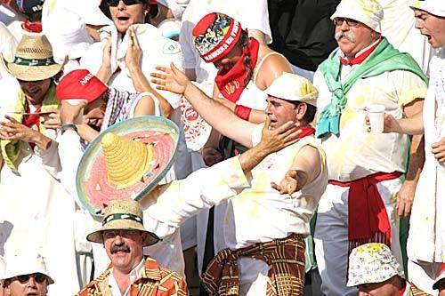 Txupinazoa Peñek jaurti dezatela eskatzeko, sinadura bilketa