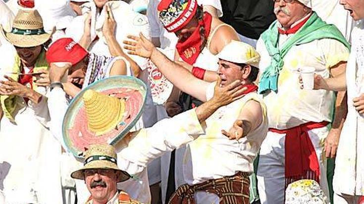 Txupinazoa Peñek jaurti dezatela eskatzeko, sinadura bilketa