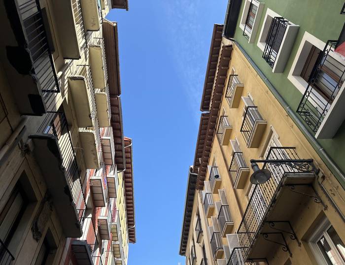 Legez kanpoko 230 pisu turistikoren itxiera agindu dute Nafarroan