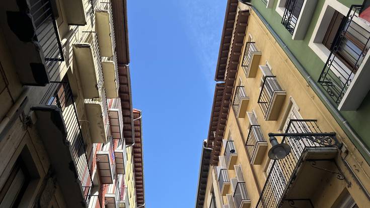 Legez kanpoko 230 pisu turistikoren itxiera agindu dute Nafarroan