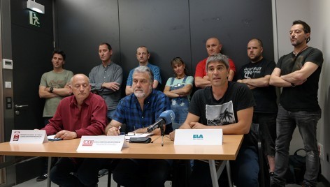 Volkswagenen egiten diren kontratazioetan "gardentasuna" falta da eta "ustelkeria" dago sobran