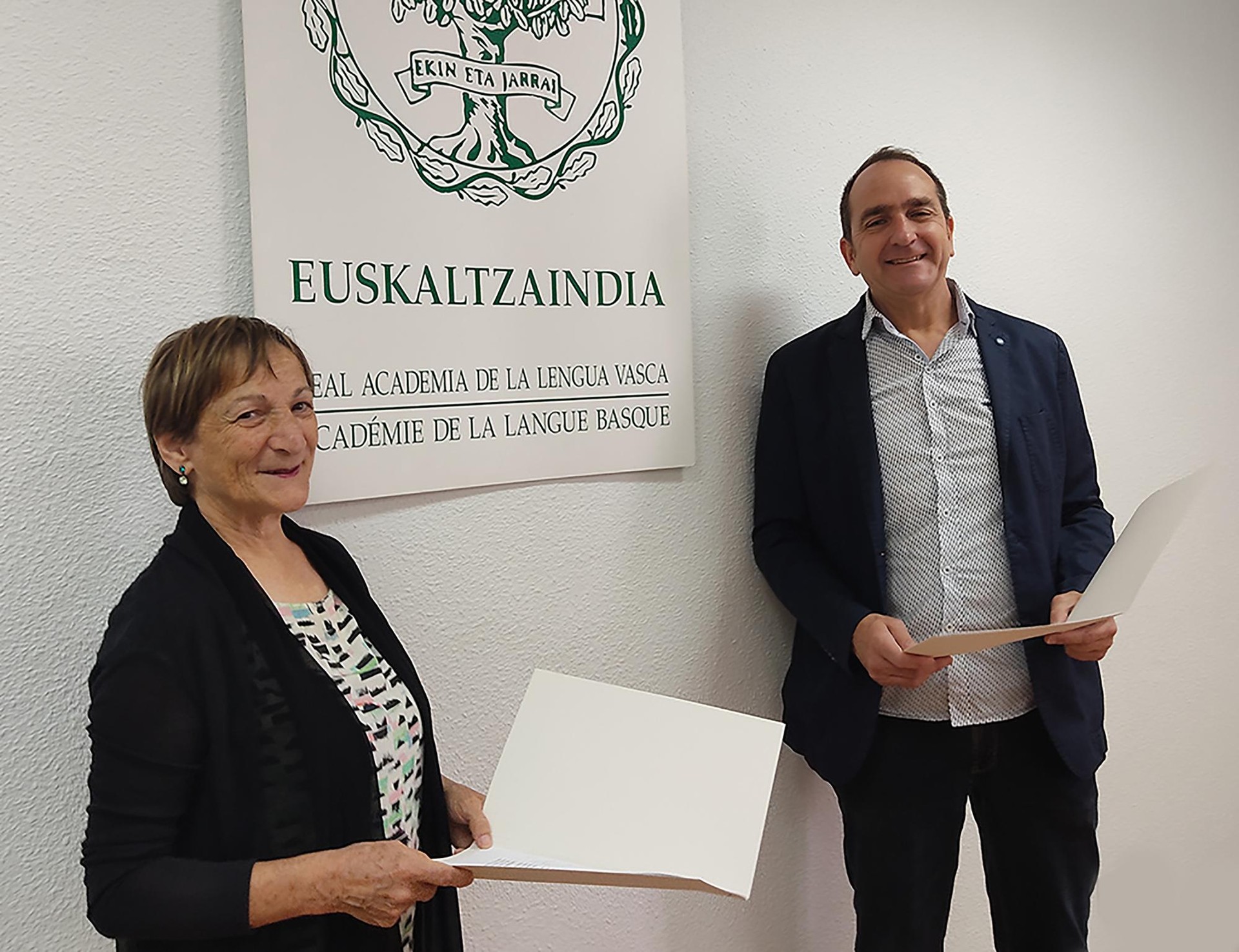 Mañeruibarko haur euskaldunak sarituko dituzte Iruñeko Komunikabideak Fundazioak eta Euskaltzaindiak