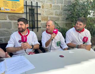 Oskar Urdaniz eta Joseba Goienetxe:“ Erraldoiak ongi dantzatzeko ez da indartsua izan behar, oreka ongi mantentzea da gakoa”