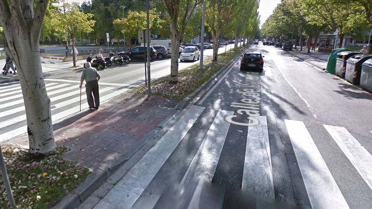 Pasa den astean, Iturrama auzoan, auto batek harrapatutako pertsona hil egin da