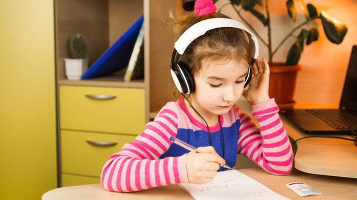 Euskara ikasteko abestiak bildu dituzte Hezkuntza Departamentuaren webgune batean