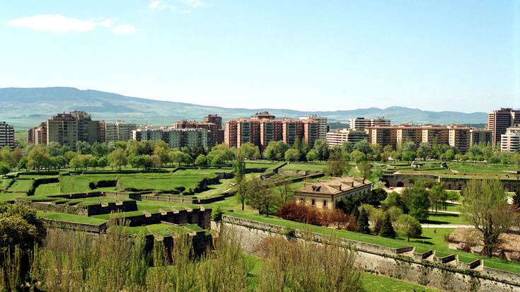Iruñeko parke eta zonalde berdeen gaineko udal ordenantza eskatu du Izquierda Ezkerrak