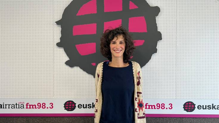 Lucia Ezker: "Memoria historikoa eta zaraitzuera berreskuratzeko ariketa izan da 'Uxina'"